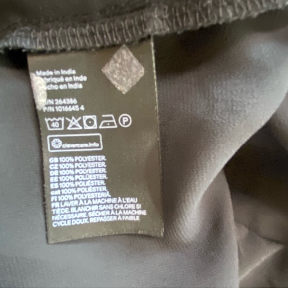 H&M NWOT Large black chiffon long sleeve blouse - Picture 6 of 8